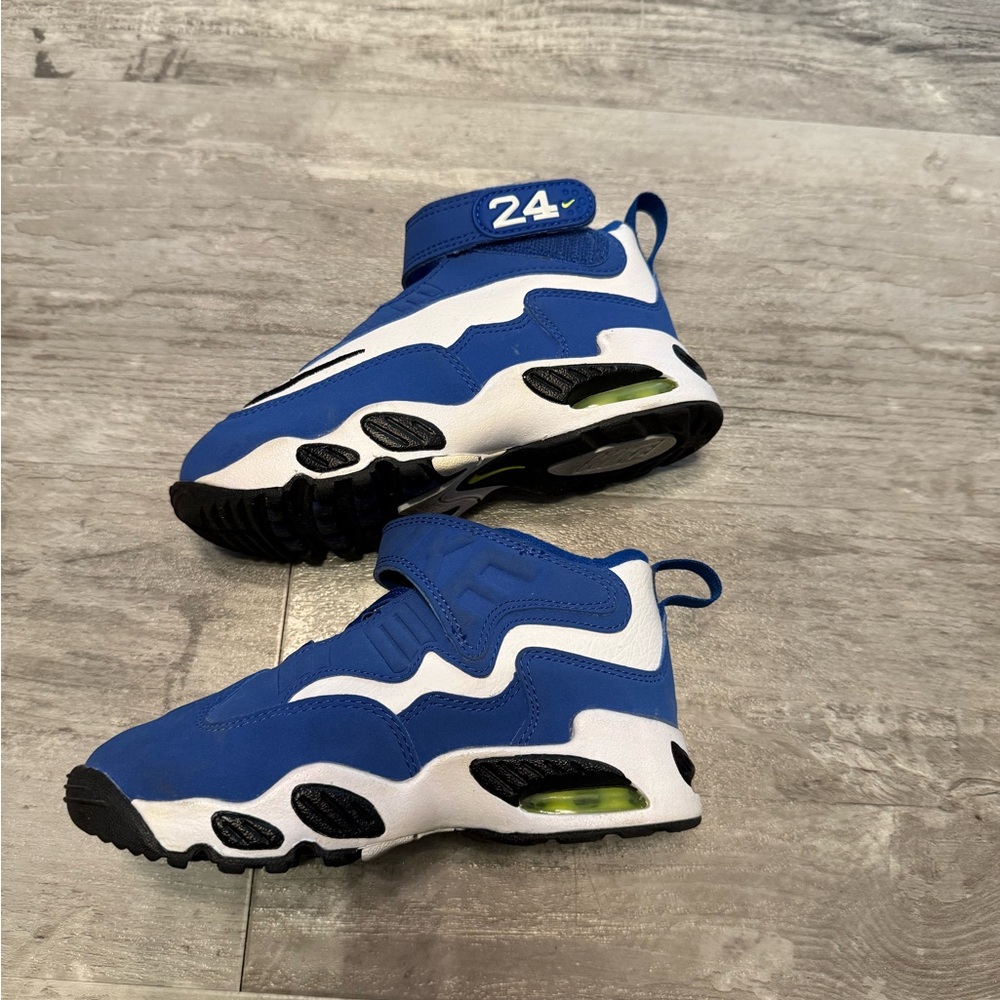 Nike Kids Blue and White Sneakers